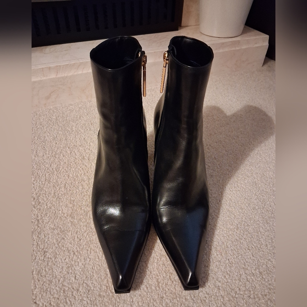 NWT VTG Carolyn Bessette Black Leather Short Boots by Michel Perry - Picture 2 of 16